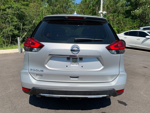Used 2020 Nissan Rogue S image 7