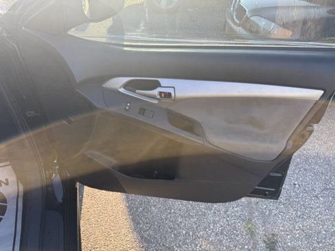 Used 2009 Toyota Matrix XRS image 8