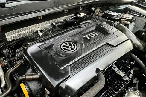 Used 2015 Volkswagen Golf S image 28