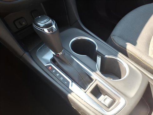 Used 2018 Chevrolet Equinox LT image 13