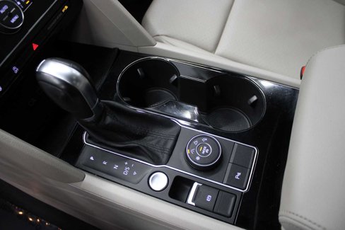 Used 2019 Volkswagen Atlas SEL R-Line image 35