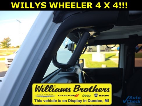 Used 2017 Jeep Wrangler Unlimited Sport image 30