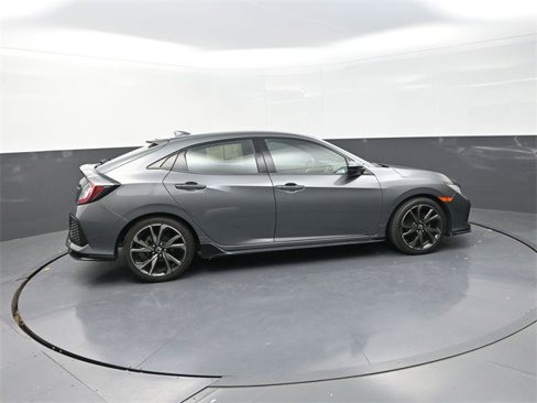 Used 2018 Honda Civic Sport image 8