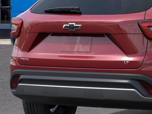 New 2025 Chevrolet Trax LT w/ Driver Confidence Package image 14