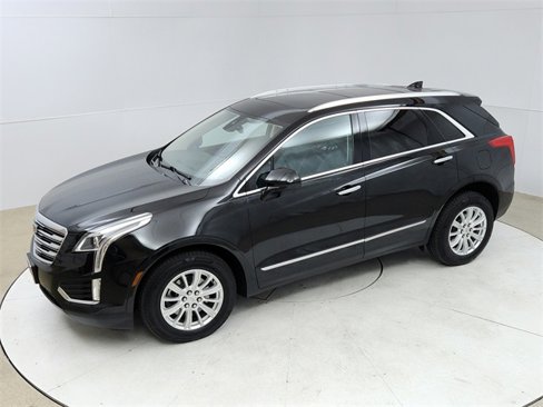 Used 2017 Cadillac XT5 Luxury w/ Driver Awareness Package image 15