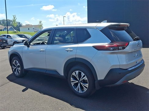 Used 2022 Nissan Rogue SV image 8