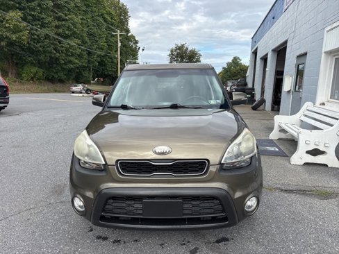 Used 2013 Kia Soul + image 2