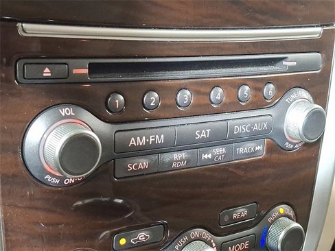 Used 2016 Nissan Pathfinder SL w/ SL Tech Package image 19