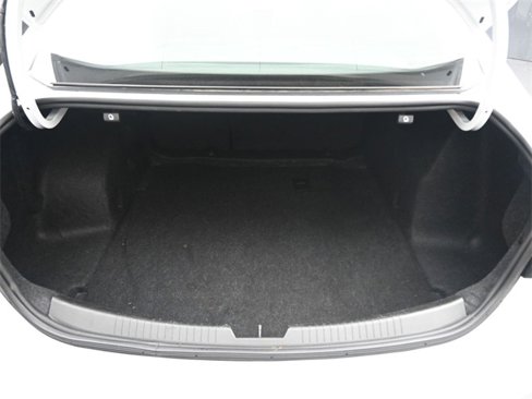 Used 2024 Chevrolet Malibu LT image 16