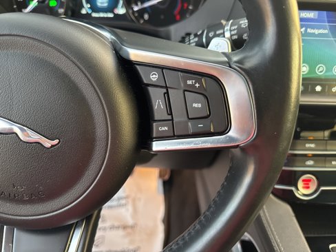 Used 2020 Jaguar F-PACE S image 18