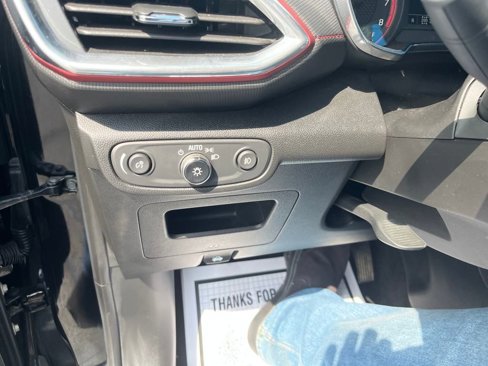 Used 2023 Chevrolet TrailBlazer RS w/ Convenience Package image 13