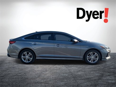 Used 2018 Hyundai Sonata Limited image 2