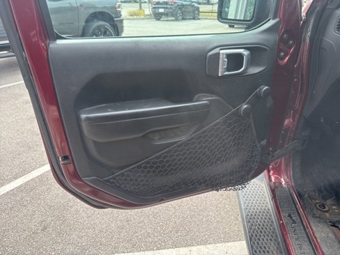 Used 2021 Jeep Wrangler Sport image 21