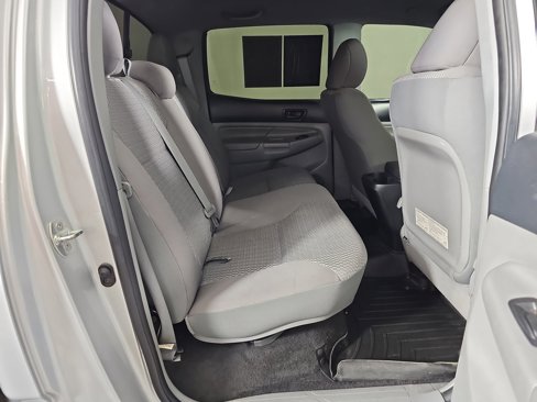 Used 2012 Toyota Tacoma PreRunner image 26