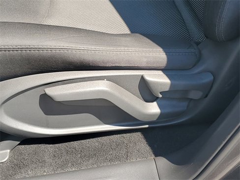 Used 2019 Nissan Pathfinder S image 25