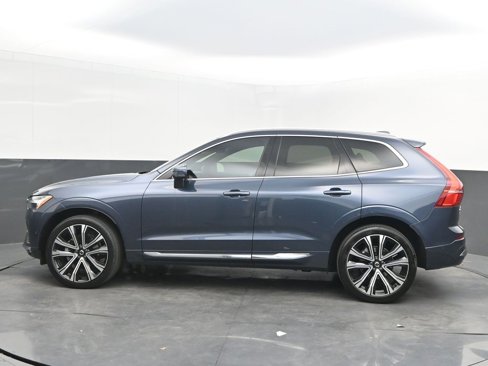 Certified 2023 Volvo XC60 B5 Ultimate w/ Climate Package image 4