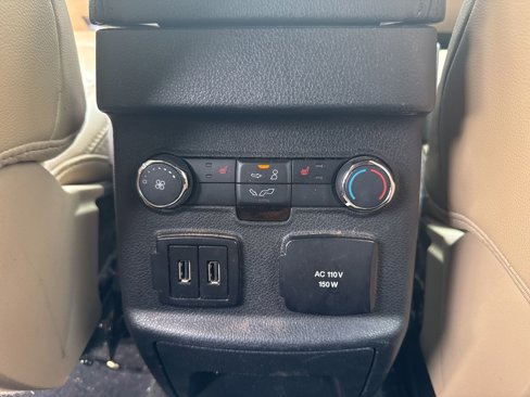 Used 2016 Ford Explorer Limited image 19