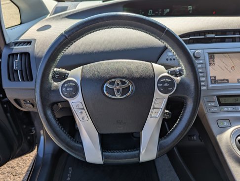 Used 2014 Toyota Prius Five image 14