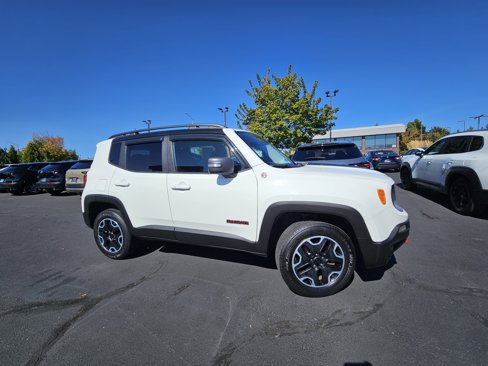 Used 2016 Jeep Renegade Trailhawk w/ Trailer Tow Group image 2