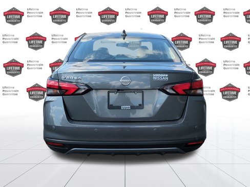New 2025 Nissan Versa SV image 4