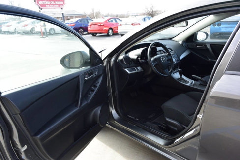 Used 2010 MAZDA MAZDA3 i Touring image 11