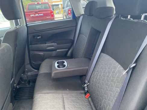 Used 2020 Mitsubishi Outlander Sport SE image 12