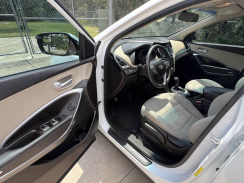 Used 2018 Hyundai Santa Fe Sport image 23