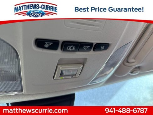 Used 2021 Toyota Corolla LE image 19