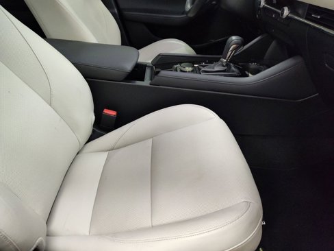 Used 2020 MAZDA MAZDA3 Sedan w/ Premium Package image 26
