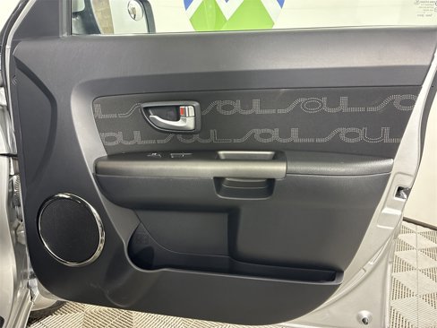 Used 2012 Kia Soul + image 21