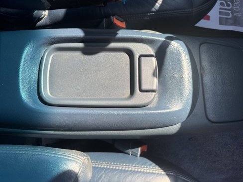 Used 1999 Chevrolet Suburban 2WD w/ Preferred Equipment Group 3 image 14
