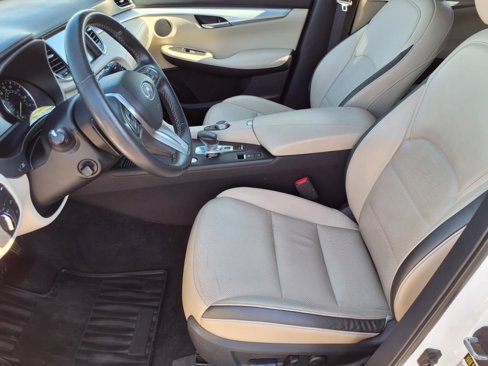 Used 2019 INFINITI QX50 Essential w/ Premium Heat Package image 5