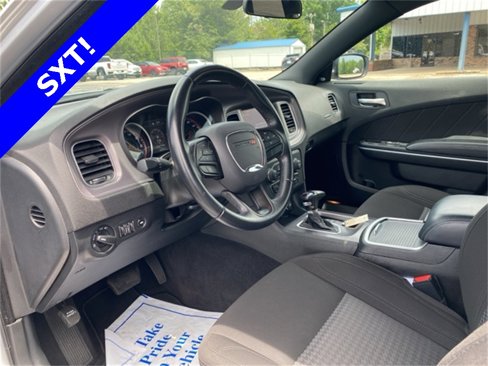 Used 2023 Dodge Charger SXT image 23