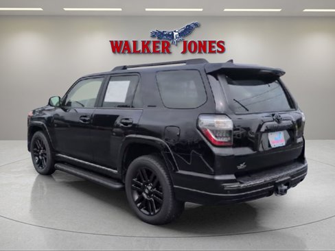 Used 2021 Toyota 4Runner Nightshade image 32