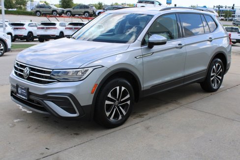 Used 2022 Volkswagen Tiguan S image 3