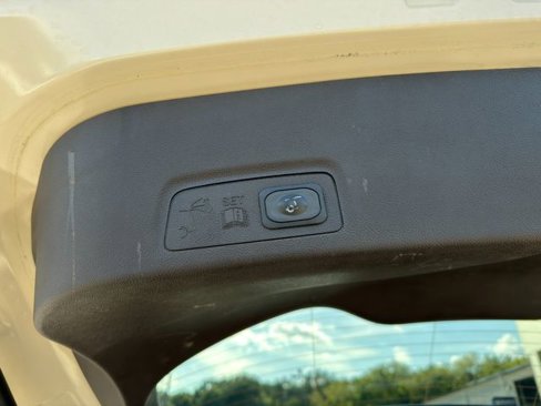Used 2018 Lincoln MKC Select w/ Select Plus Package image 36