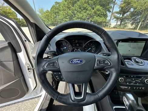 Used 2019 Ford Escape Titanium image 14