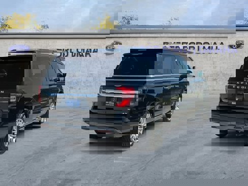Certified 2022 Ford Expedition Max Limited image 5