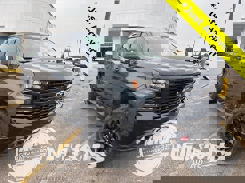 Used 2019 Chevrolet Silverado 1500 LT Trail Boss image 1