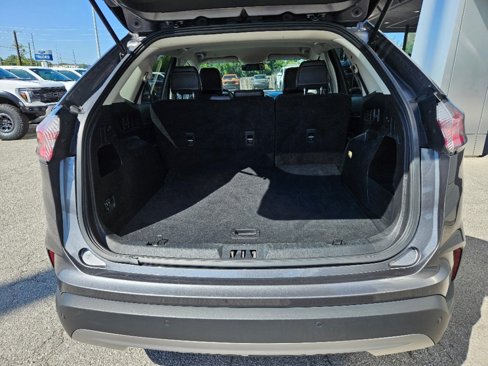 Used 2023 Ford Edge SEL image 11