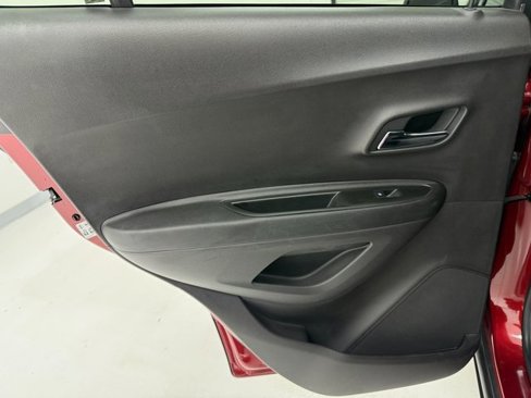 Used 2019 Chevrolet Trax Premier image 34