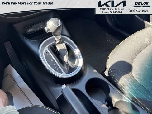 Used 2016 Kia Soul + image 17