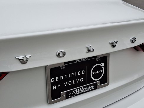 Certified 2025 Volvo S60 B5 Core image 30