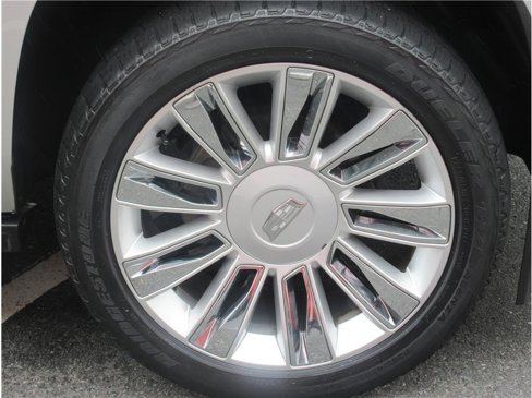 Used 2018 Cadillac Escalade Platinum image 39