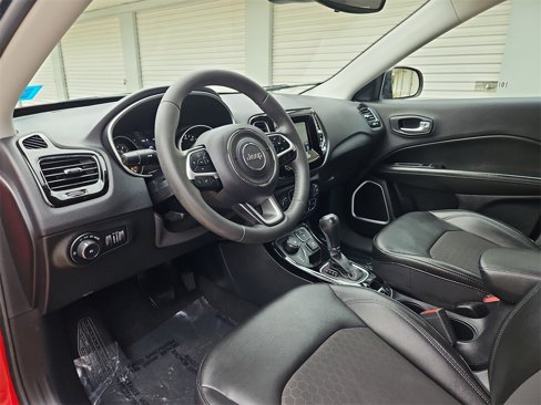 Used 2021 Jeep Compass Latitude image 4