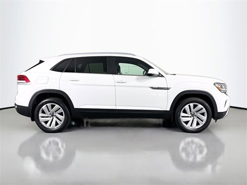 Used 2020 Volkswagen Atlas Cross Sport SE w/ Panoramic Sunroof Package image 8