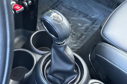 Used 2018 MINI Cooper S image 24