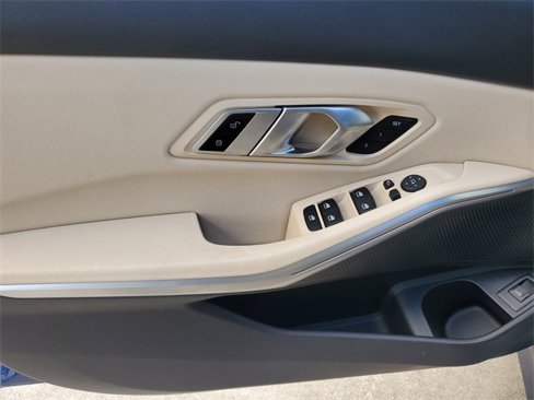 Used 2021 BMW 330i Sedan w/ Convenience Package image 16