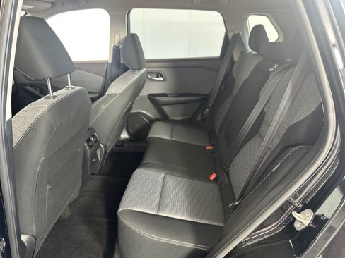 Used 2021 Nissan Rogue SV image 7
