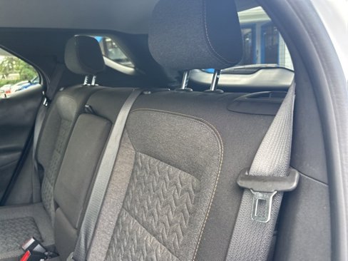 Used 2022 Chevrolet Equinox LT image 30